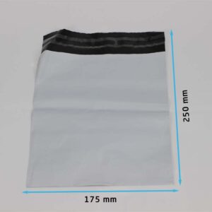 Futártasak szürke színű, leragasztható 175x255 mm