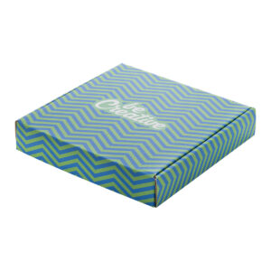 vékony postai doboz