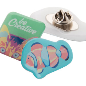 egyedi epoxy kitűző